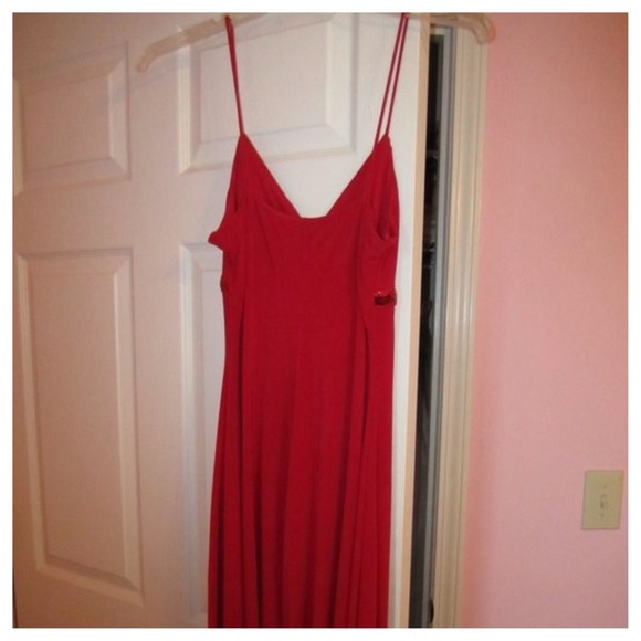 Red spaghetti cocktail dress - Picture 3 of 3