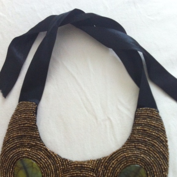 Jade stones and beads black tie bib necklaceπ - Picture 2 of 2