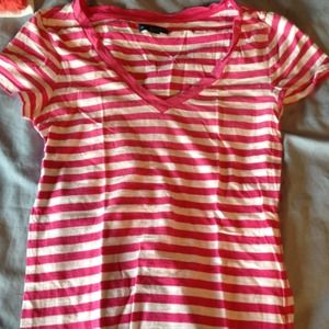 American Eagle short sleeves !!!