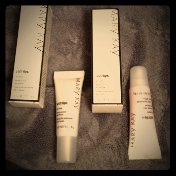 SatinLips! Are dry lips a problem for you?!