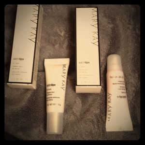 SatinLips! Are dry lips a problem for you?!