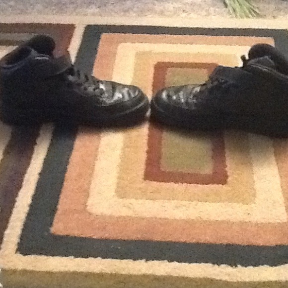 Black High-Top Air Forces Nikes size 9 - Picture 4 of 4