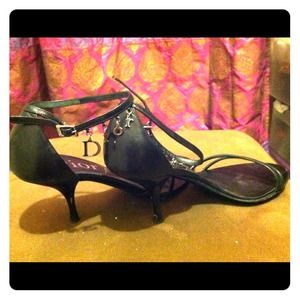 Christian Dior charming heals