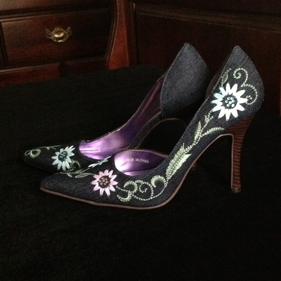 Rouge Shoes - Rouge BlueJean Flower Rhinestone Heels
