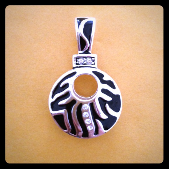 Charms pendant.