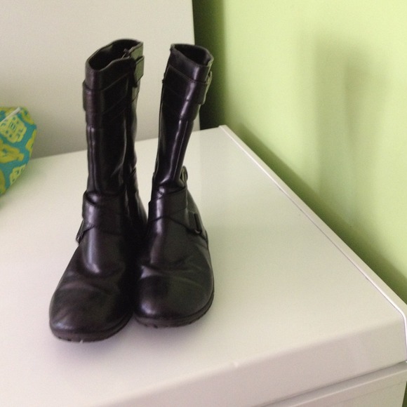 Kids boots