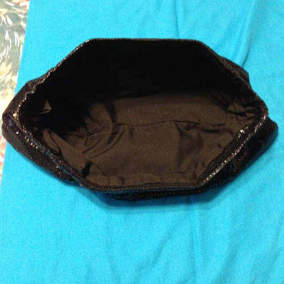 Clutch - Picture 2 of 2