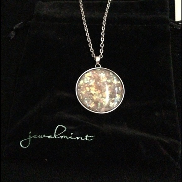 ❌SOLD❌BN Poseidon Blush Disc Necklace