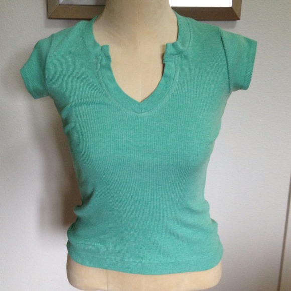 💖SOLD💖 Energie Vneck top