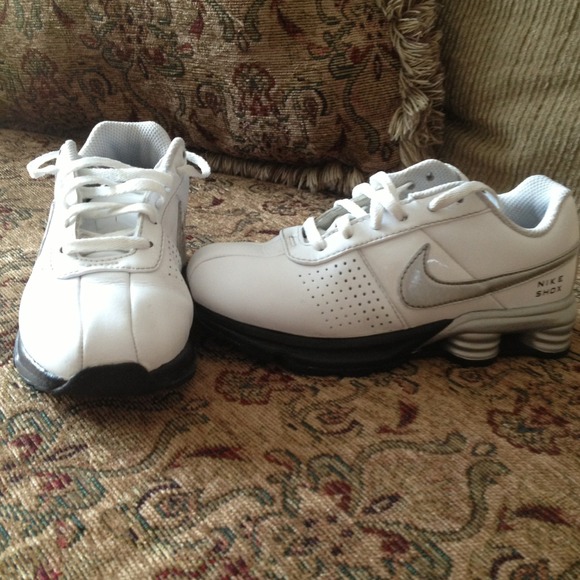 🚫Sold🚫🌺Girls Niky shox🌺