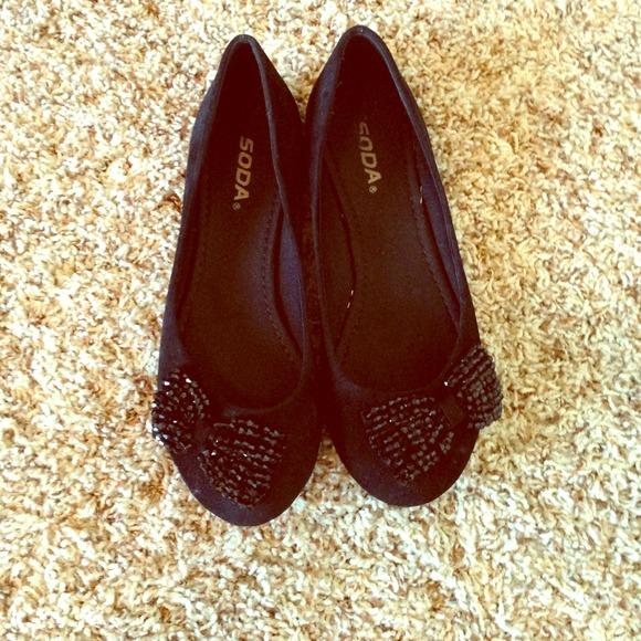 Black Ballet Flats