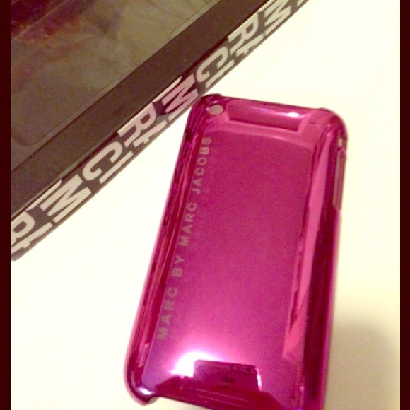Marc Jacobs iPhone case pink NIB 3 3G 3GS