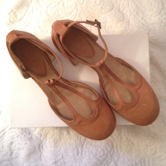 Vachetta T Strap Shoes Size 38