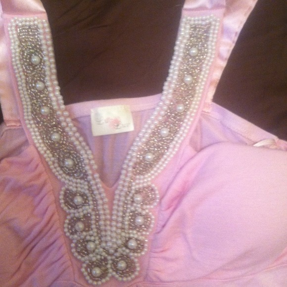 Top - Picture 2 of 2