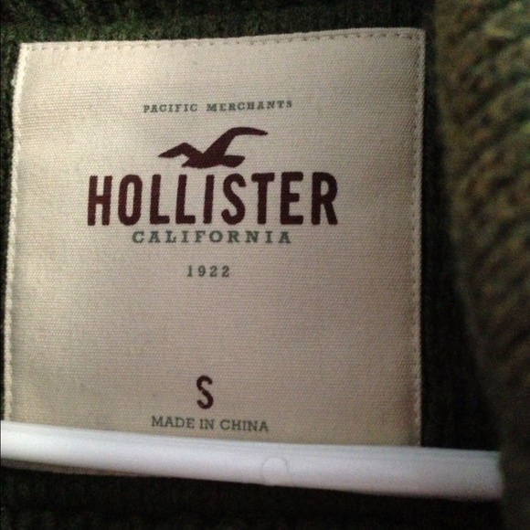 🚫 SOLD🚫Dark Green Military sweater - Picture 4 of 4