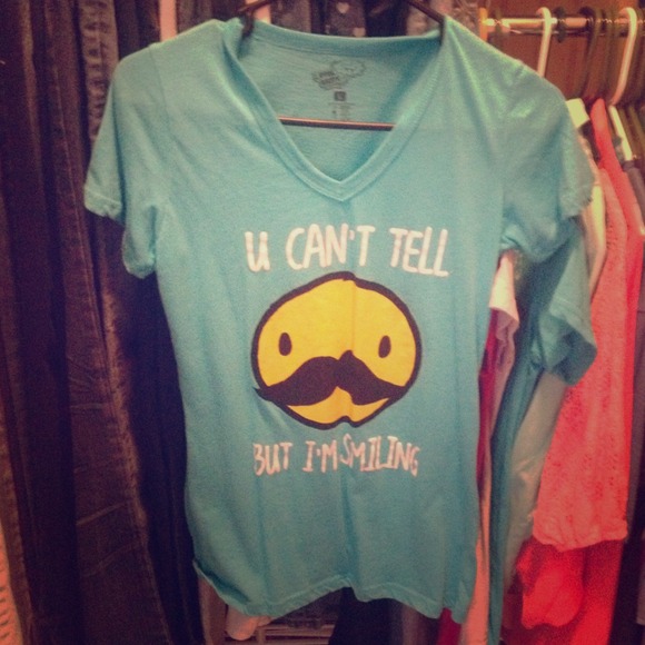 You can't tell but I'm smiling t-shirt