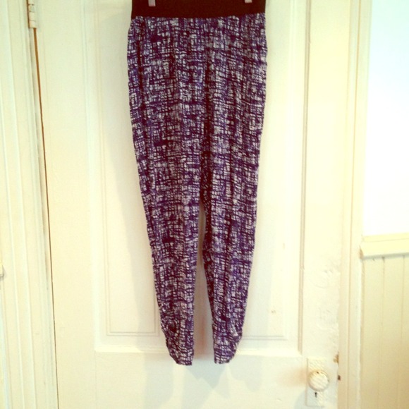 *SOLD!!------Silky print pant*