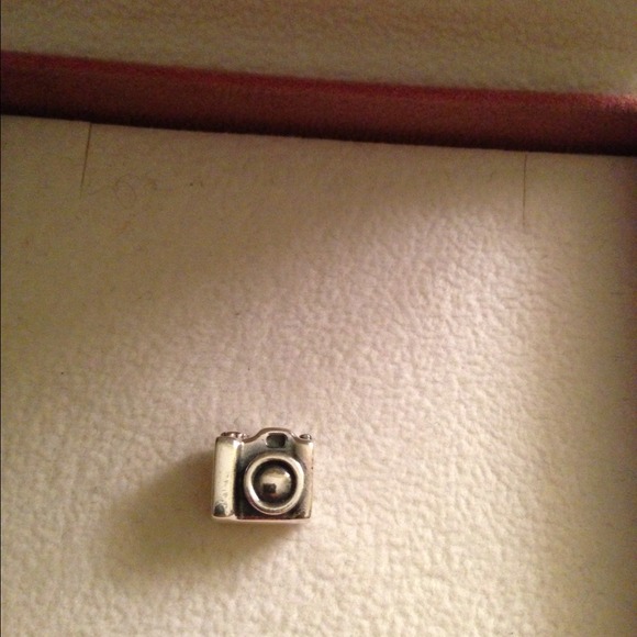Camera Pandora charm