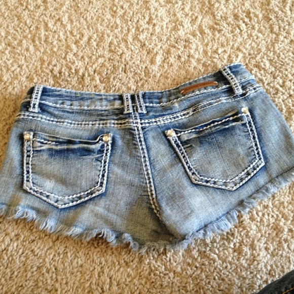 🌟REDUCED🌟Almost Famous' cut off shorts! - Picture 3 of 3