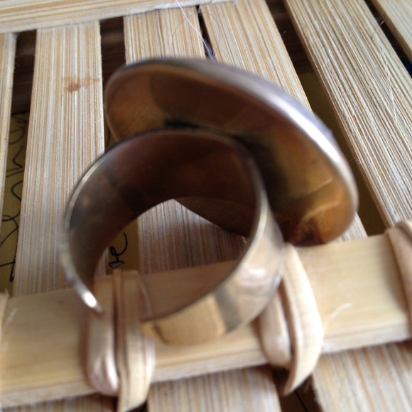 Cool Bronze Peace Ring - Picture 2 of 2