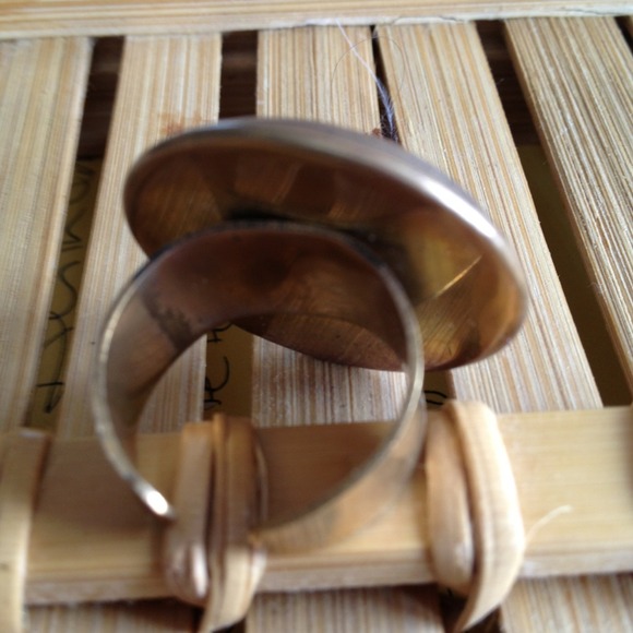 Fabulous Bronze Ying Yang Ring. - Picture 2 of 2