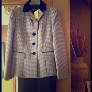 Evan-Picone Suit. --TRADED