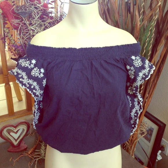 🚫SOLD🚫Navy Blue Off the Shoulder Top