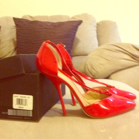 Giuseppe Zanotti red patent pumps *Authentic*