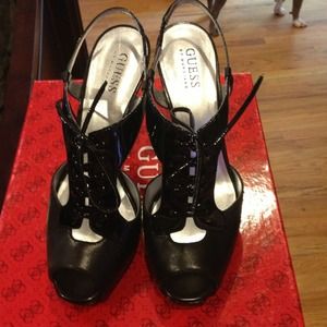 Guess high heel shoes