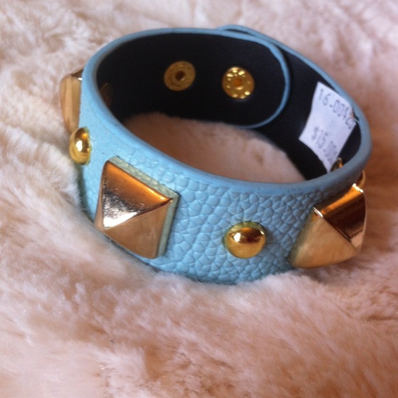 Jewelry - ❌SOLD❌NEW Light Blue Leather Gold Stud  Bracelet
