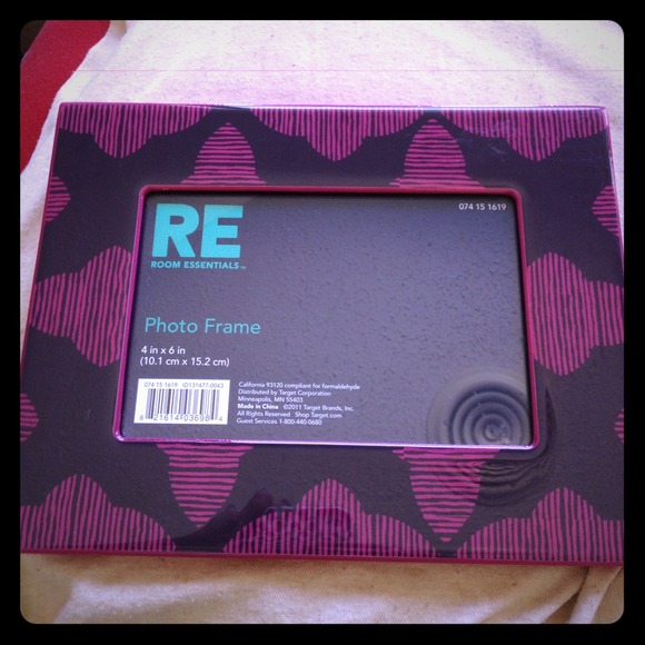 Black and pink picture frame