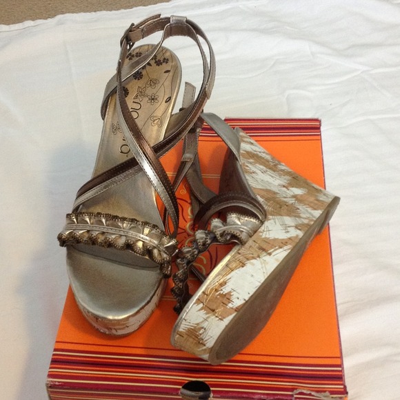 Rocker Metal Multi color wedges