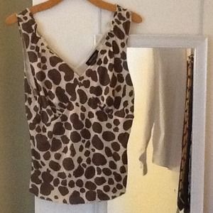 Green and tan giraffe print tank
