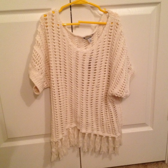 Crochet top with fringe bottom