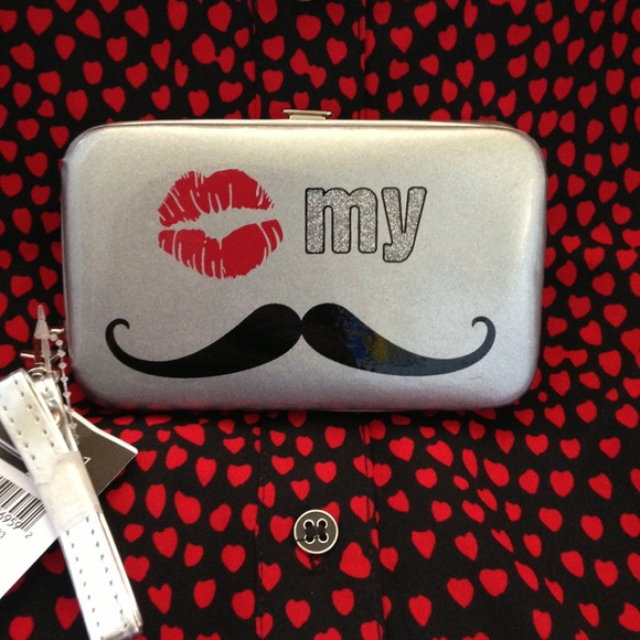 🚫SOLD🚫Phone Case Wristlet Clutch