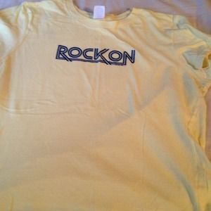 ❌ ❌ sold ❌ ❌Women's Rock On Vintage Look Tee Shirt