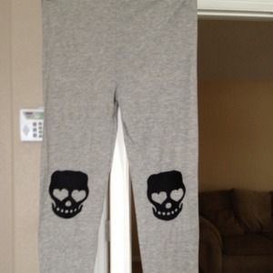 Skull leggings, new without tags, never worn