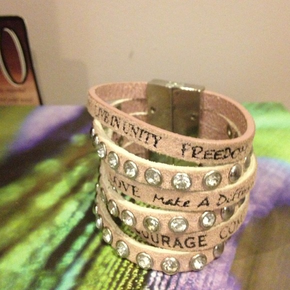 Bracelet