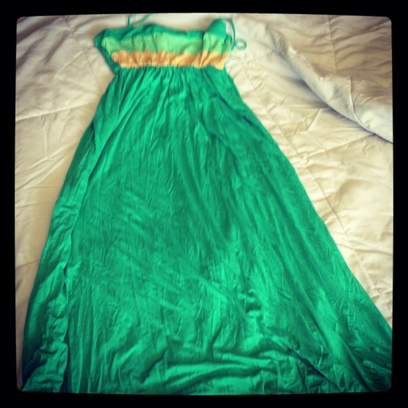 🔴Sold🔴Maxi dress !!🎀🎀