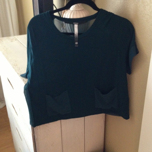 Gem Green Kensie Crop Top