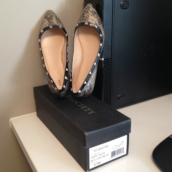 ❤️SOLD IN BUNDLE❤️Sole Society "So-Martine" Flats - Picture 2 of 4