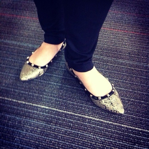 ❤️SOLD IN BUNDLE❤️Sole Society "So-Martine" Flats - Picture 4 of 4