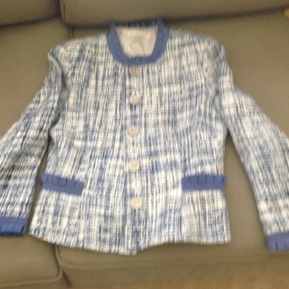 Guess brand light tweed jacket