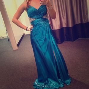 Turquoise blue prom dress