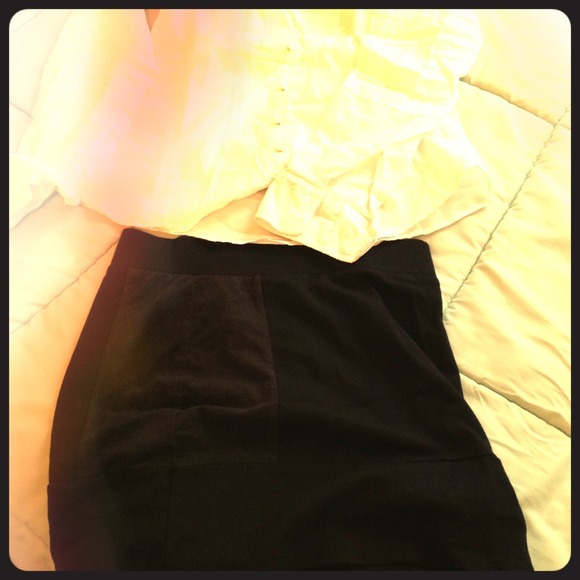 💋H&M black skirt EXCELLENT CONDITION!💋