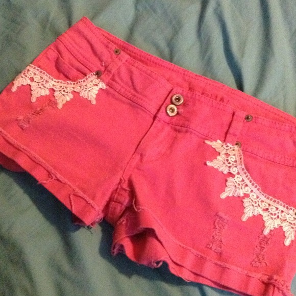 💥TRADED💥DIY pink shorts - Picture 1 of 2