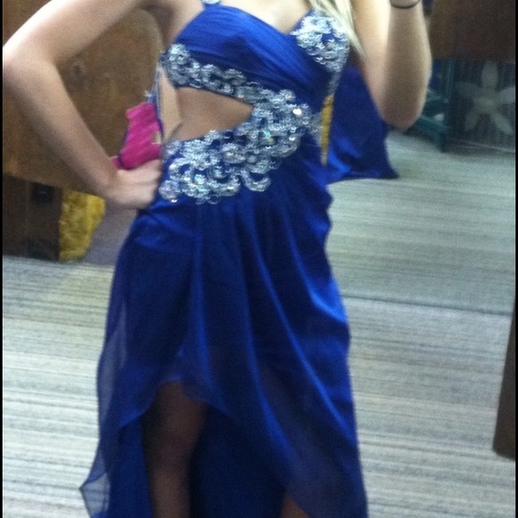 ❌❌SOLD ❌❌Designer prom dress - Picture 2 of 4