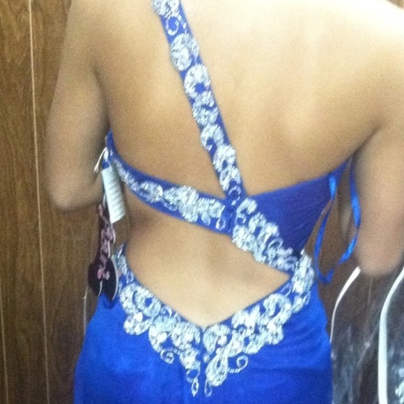 ❌❌SOLD ❌❌Designer prom dress - Picture 3 of 4