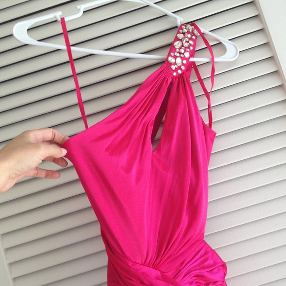 TRADED BNWT pink ball gown - Picture 2 of 4