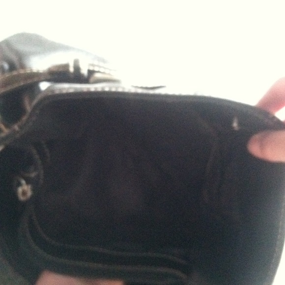 Tommy Hilfiger black leather purse - Picture 4 of 4